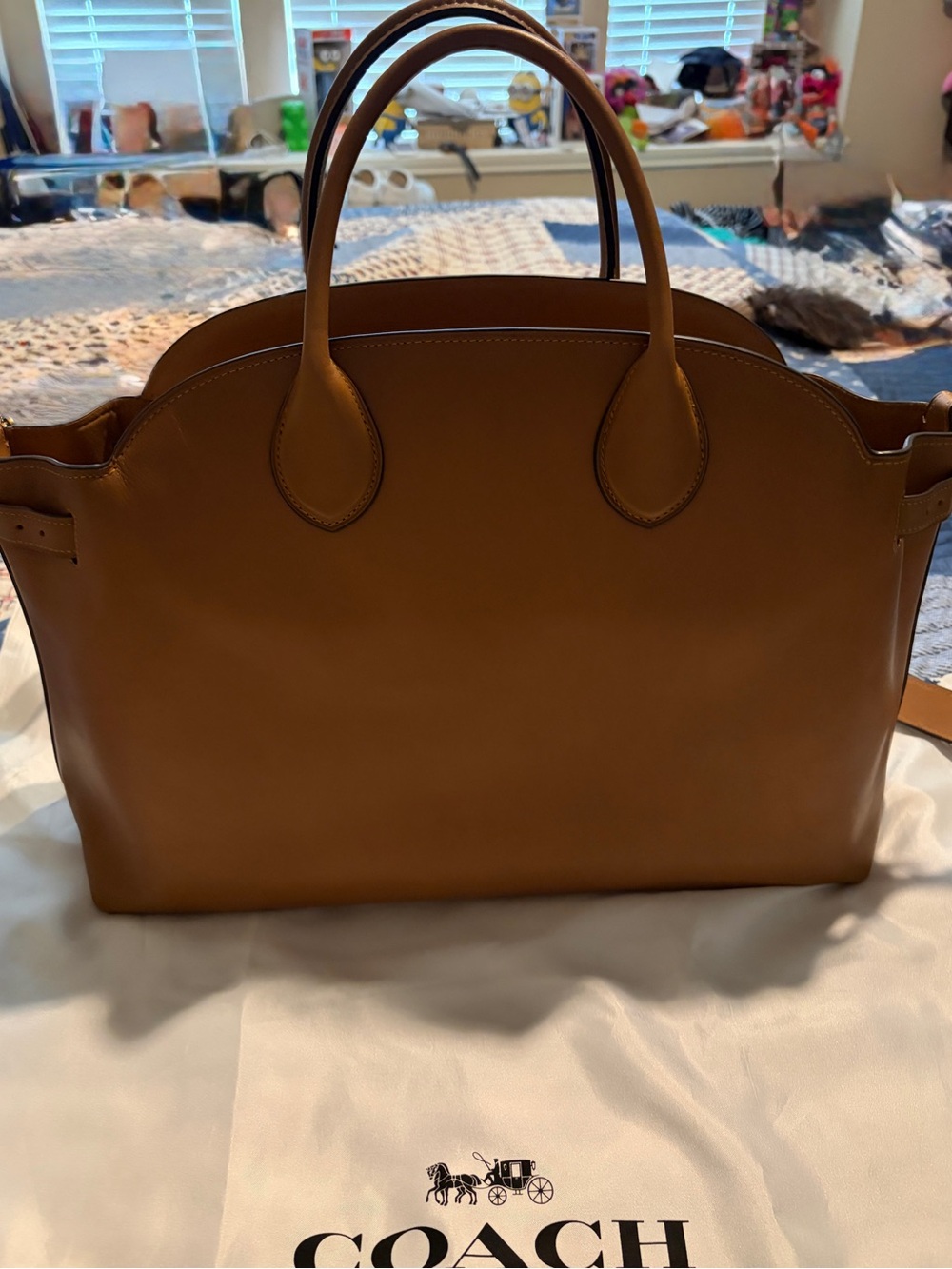 Soft Empire Carryall Bag 40  HONEY TAN with burnished details - Picture 7 of 9
